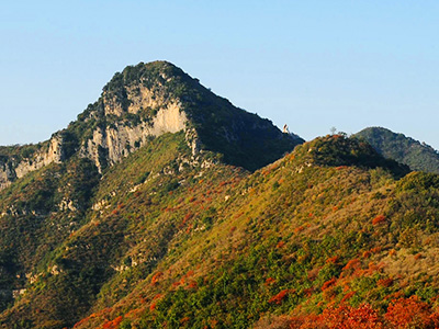 峻极峰气象站下方